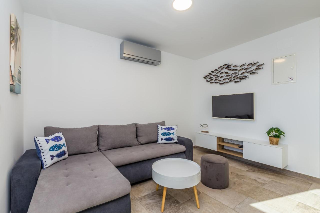 Apartments Luca Krk Town Extérieur photo